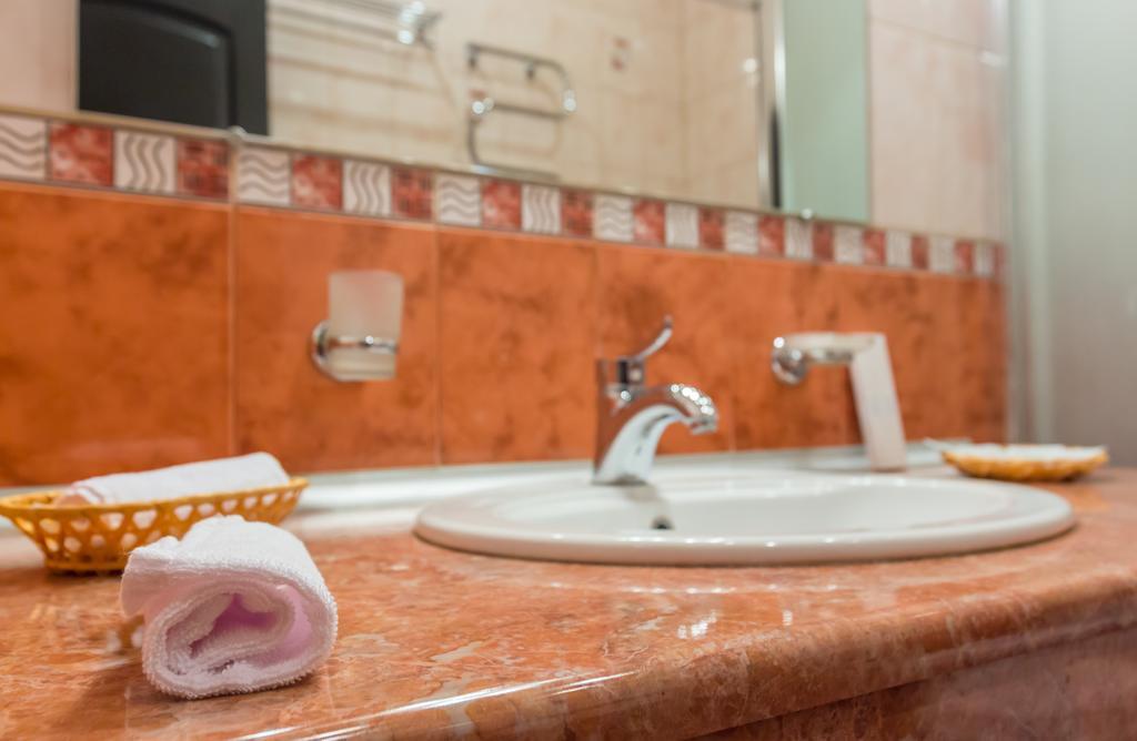 חארקיב Hotel Artua מראה חיצוני תמונה
